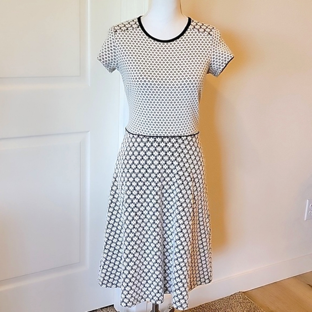 🍃 DE Collection dress Sz S